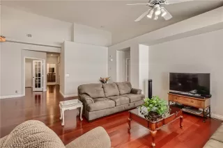 Photo #6: 2415722 Listing 