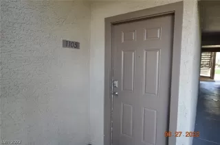 Photo #2: 2415750 Listing 