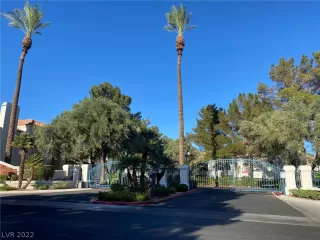 Photo #1: 2415751 Listing 