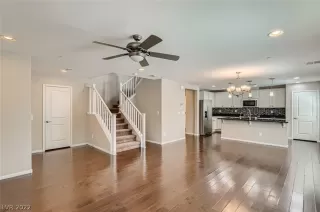 Photo #1: 2415774 Listing 