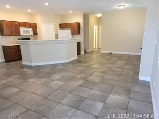 Photo #2: 2415814 Listing 