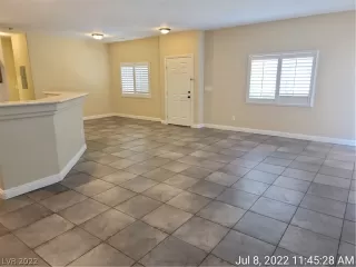 Photo #4: 2415814 Listing 