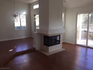 Photo #3: 2415835 Listing 