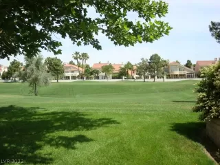 Photo #6: 2415835 Listing 