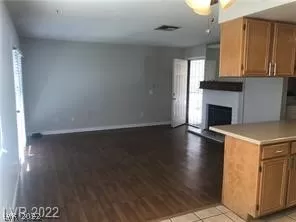 Photo #3: 2415839 Listing 