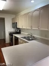 Photo #3: 2415842 Listing 