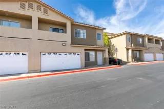 Photo #1: 2415845 Listing 