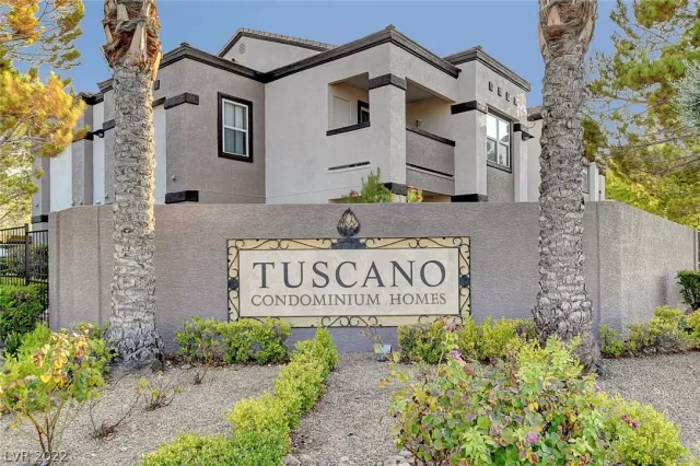 MLS: 2415853 Condo For Sale