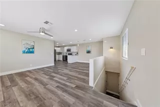 Photo #2: 2415854 Listing 