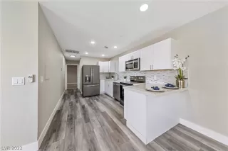 Photo #6: 2415854 Listing 