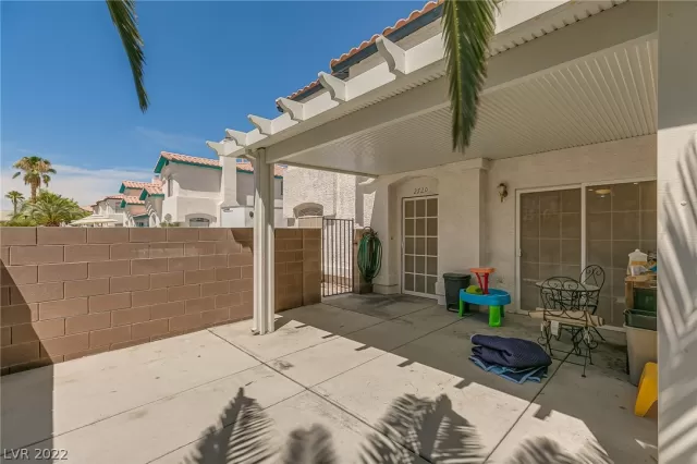 MLS: 2415887 Condo For Sale