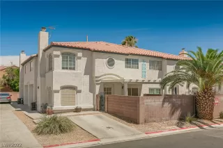 Photo #1: 2415887 Listing 