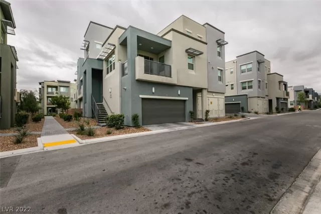 MLS: 2415894 Condo For Sale