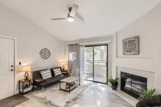 Photo #1: 2415899 Listing