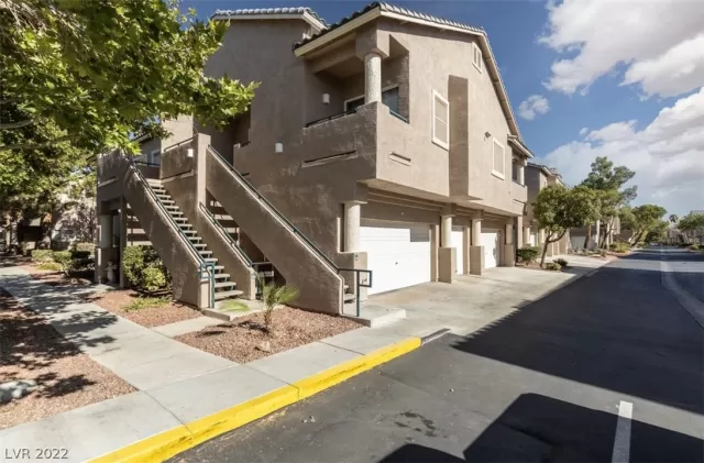 MLS: 2415907 Condo For Sale