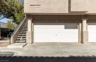 Photo #1: 2415907 Listing 