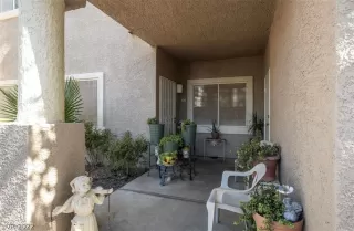 Photo #2: 2415907 Listing 