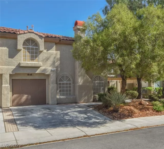 MLS: 2415922 Condo For Sale