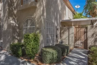 Photo #1: 2415922 Listing 