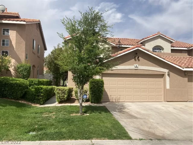 MLS: 2415948 Condo For Sale