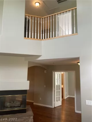 Photo #2: 2415948 Listing 