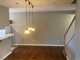 Photo #4: 2415948 Listing 