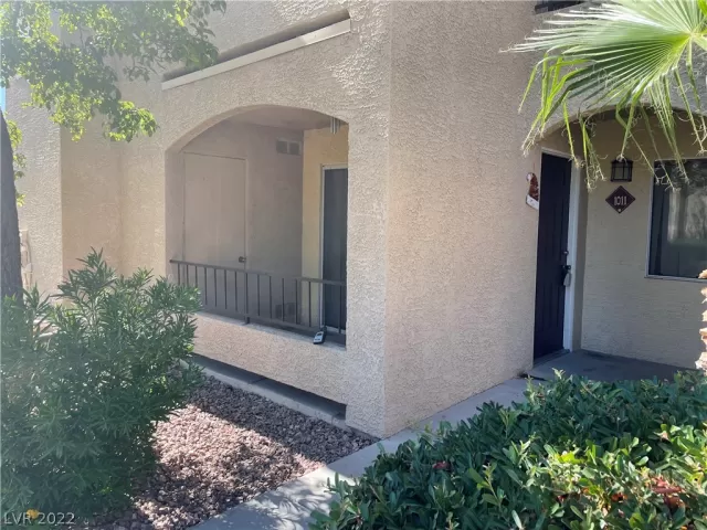 MLS: 2416003 Condo For Sale