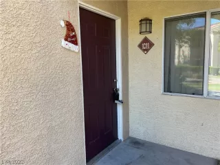 Photo #1: 2416003 Listing