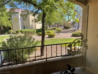 Photo #4: 2416003 Listing