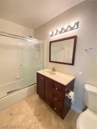 Photo #4: 2416012 Listing