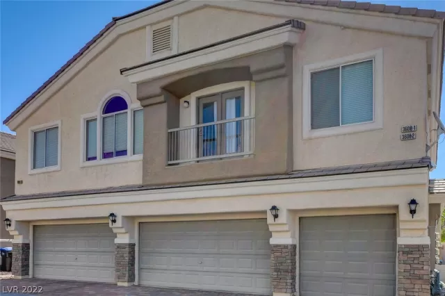 MLS: 2416021 Condo For Sale