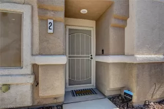 Photo #5: 2416021 Listing 