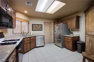 Photo #6: 2416025 Listing 