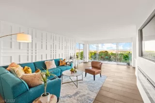 Photo #5: 2416047 Listing 