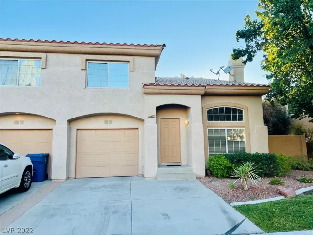 MLS: 2416048 Condo For Sale