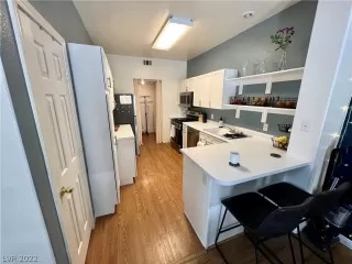 Photo #1: 2416048 Listing 