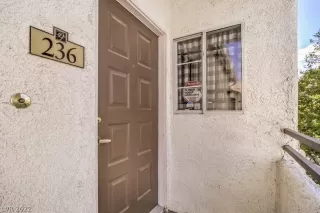 Photo #3: 2416059 Listing