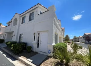 Photo #1: 2416062 Listing 