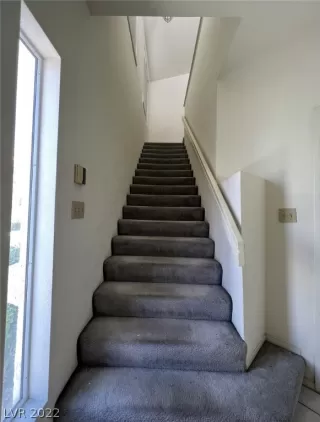 Photo #3: 2416062 Listing 