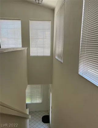 Photo #5: 2416062 Listing 