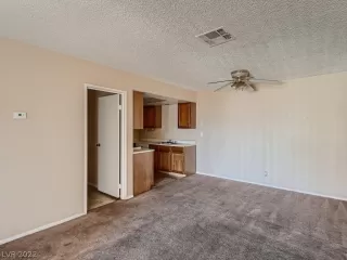 Photo #4: 2416077 Listing 