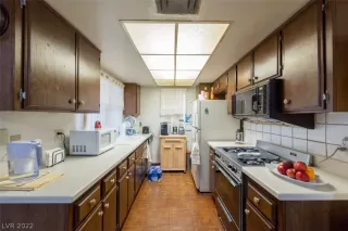 Photo #4: 2416160 Listing 