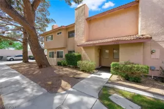 Photo #1: 2416185 Listing