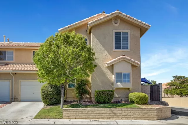 MLS: 2416219 Condo For Sale