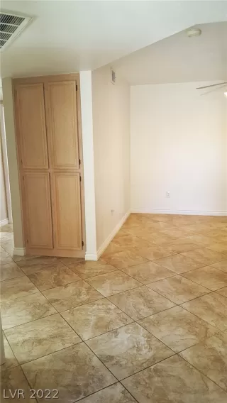 Photo #1: 2416235 Listing 