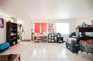 Photo #4: 2416241 Listing