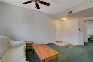 Photo #4: 2416260 Listing