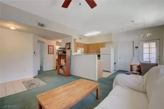 Photo #5: 2416260 Listing