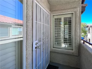 Photo #3: 2416300 Listing 