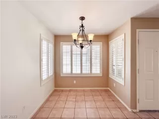 Photo #5: 2416300 Listing 